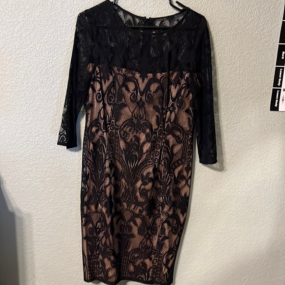 Adrianna Papell fitted dress in nude and black lace